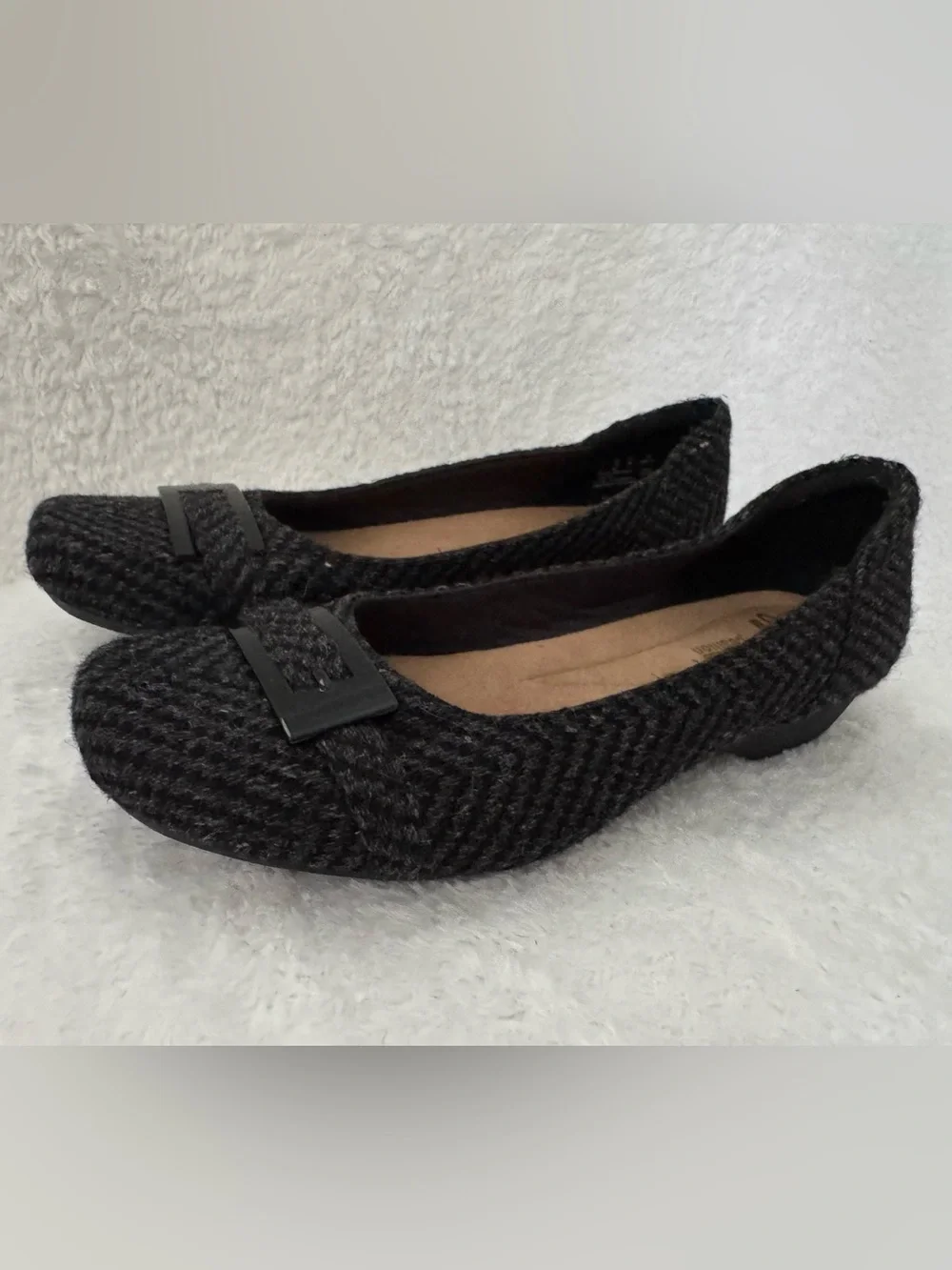 Clarks Cushion Soft black/gray herringbone tweed textile flats size 7.5M womens
